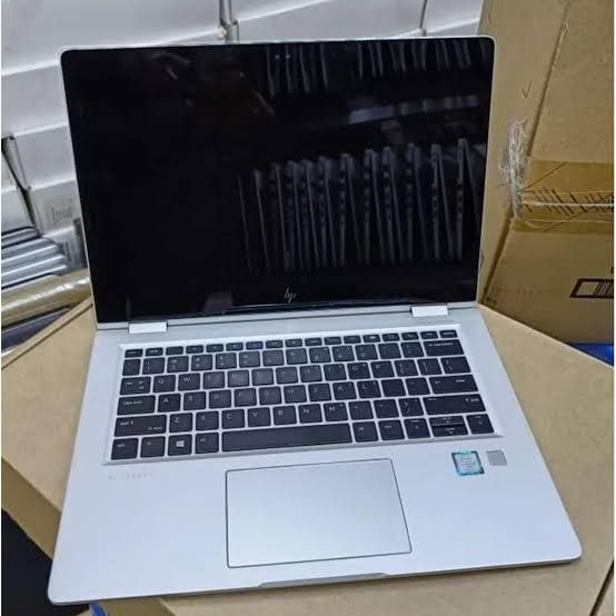 HP 1030 G3 (Intel Core i5, 8GB RAM, 256GB Storage) – Refurbished Laptop
