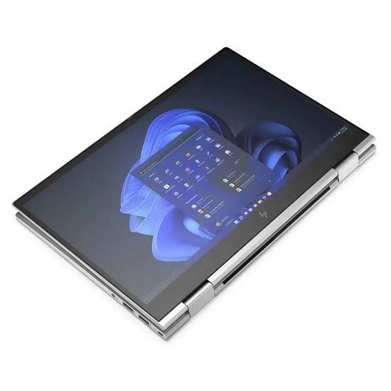 HP 820 G3 (Intel Core i5, 8GB RAM, 256GB Storage) – Refurbished Laptop