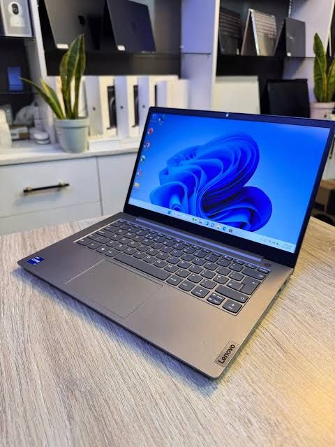 Lenovo ThinkBook 14 G2 (Intel Core i5 (11th Gen), 8GB RAM, 256GB Storage) – Refurbished Laptop